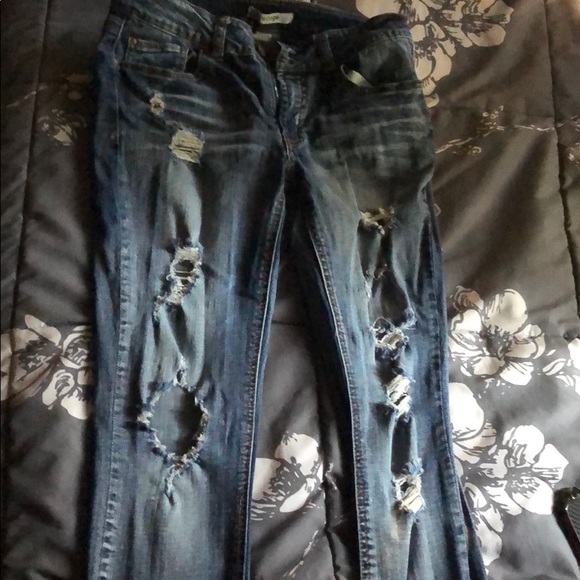 Refuge Ripped Jeans - Picture 2 of 2